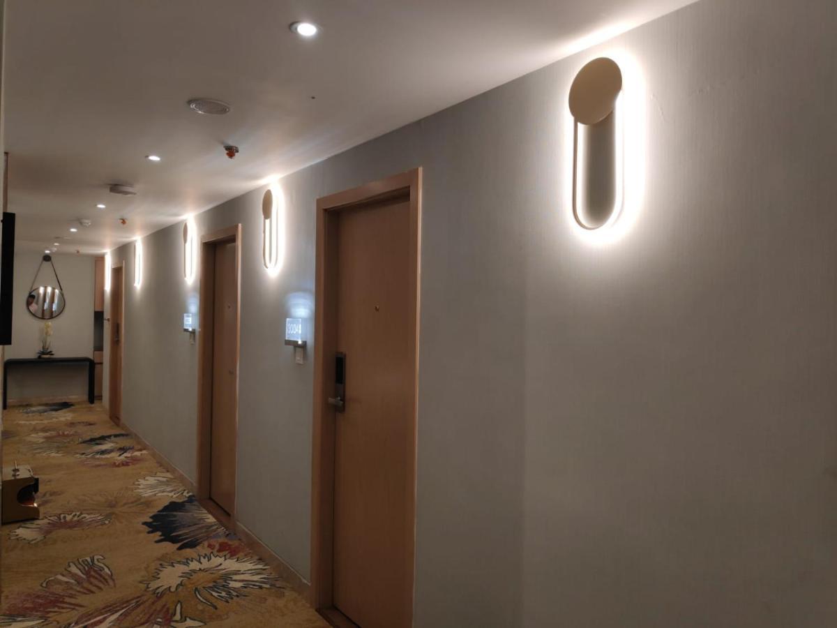 The Bastion Hotel Bhopal Buitenkant foto