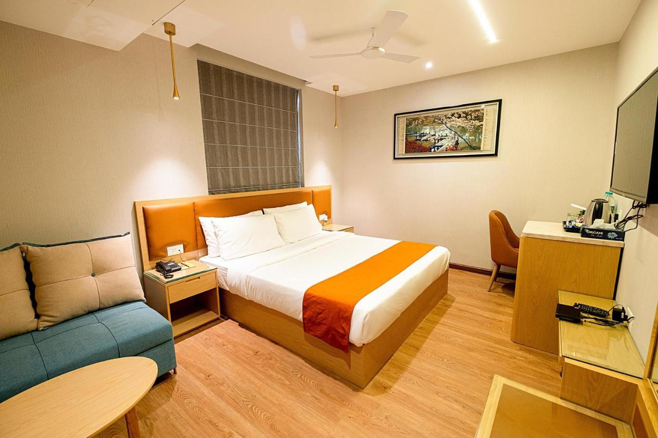 The Bastion Hotel Bhopal Buitenkant foto